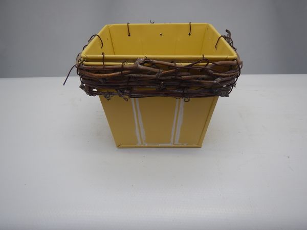 21NG1174-J ZINC CARRE JAUNE